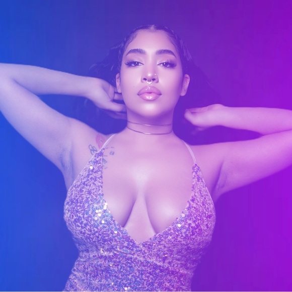 mela_ela_lynn